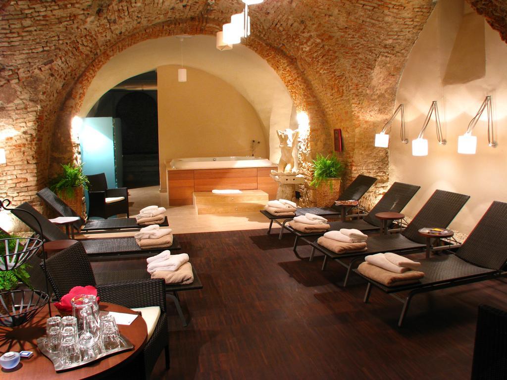 Hotel Mitra, Story Hotels Птуй Экстерьер фото